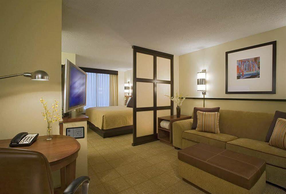 ไฮแอท เพลซ ดัลลัส พาร์ค เซ็นทรัล Hotel ภายนอก รูปภาพ